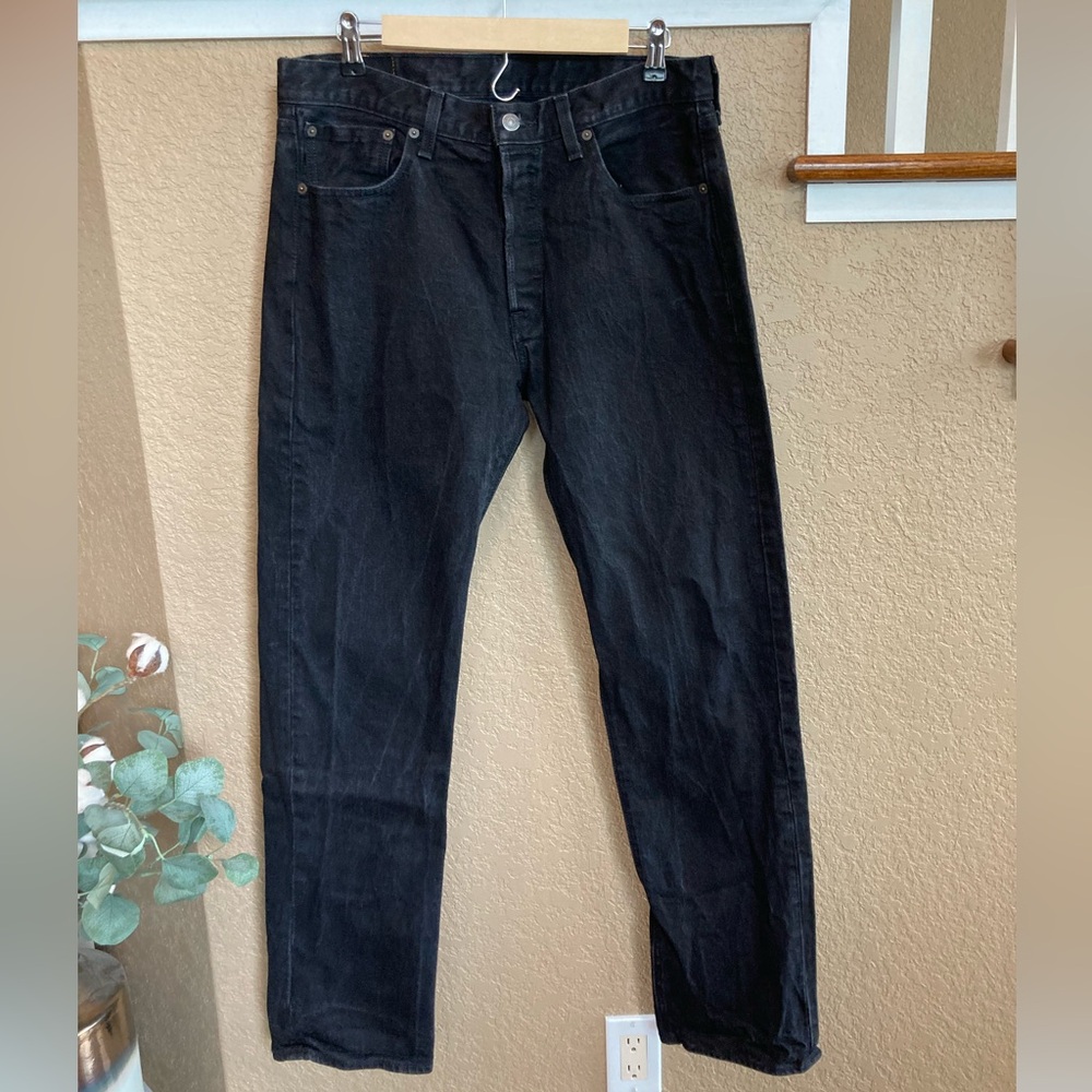 Men’s Levi Strauss 501 Jeans. Size 33W x 34L. - Picture 3 of 5